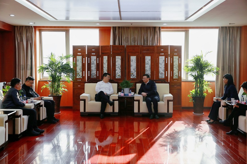 221700614876140943.jpg 11月20日 公司與西咸新區(qū)秦漢新城管委會(huì)座談交流.jpg